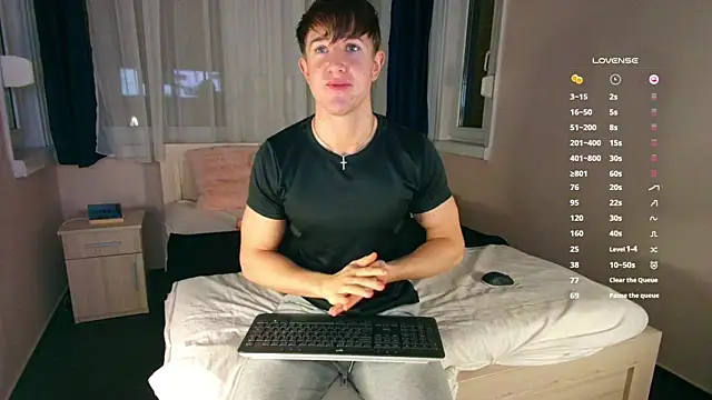 Snapshot of ChristianLevine_ chatting on 11.22.25 ChristianLevine online show from 11.22.25