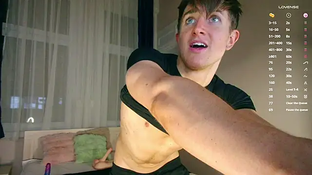 Snapshot of ChristianLevine_ chatting on 11.27.25 ChristianLevine online show from 11.27.25