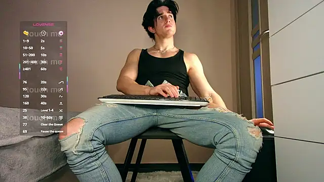 Snapshot of ChristianLevine_ chatting on 02.01.26 ChristianLevine online show from 02.01.26