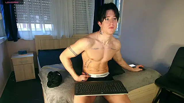 Snapshot of ChristianLevine_ chatting on 02.10.26 ChristianLevine online show from 02.10.26