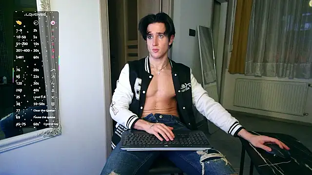 Snapshot of ChristianLevine_ chatting on 02.13.26 ChristianLevine online show from 02.13.26
