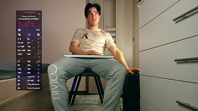 Snapshot of ChristianLevine_ chatting on 03.17.26 ChristianLevine online show from 03.17.26