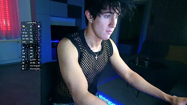 Snapshot of ChristianLevine_ chatting on 04.30.26 ChristianLevine online show from 04.30.26