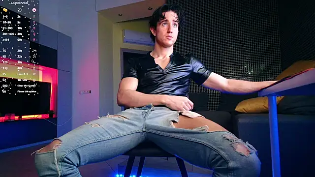 Snapshot of ChristianLevine_ chatting on 06.07.26 ChristianLevine online show from 06.07.26