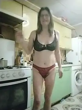 Snapshot of _angel_naturally_ chatting on 02.10.25  angel naturally  online show from 02.10.25