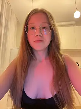 Eva Weyne online show from 03.07.25