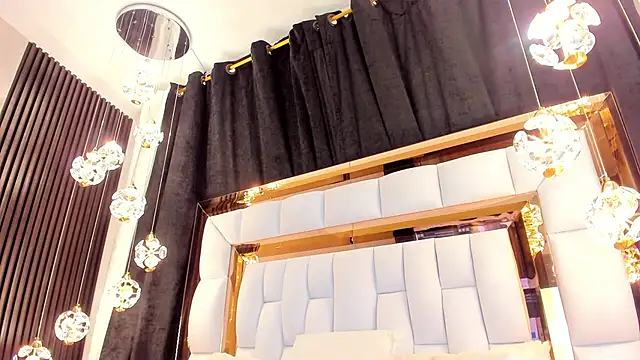 SarayRoyse online show from 03.11.25