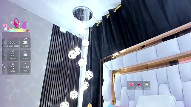 SarayRoyse online show from 09.19.25