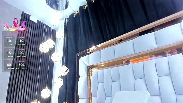 SarayRoyse online show from 11.10.25