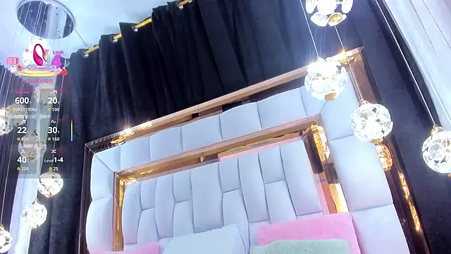 SarayRoyse online show from 11.28.25