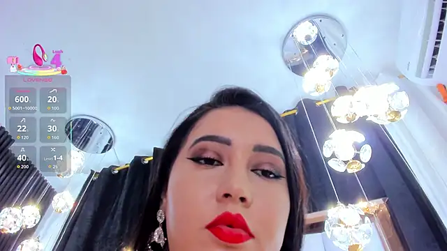 SarayRoyse online show from 11.29.25