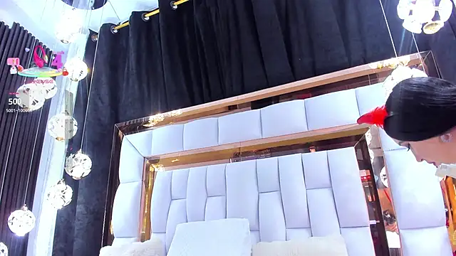 SarayRoyse online show from 04.10.26