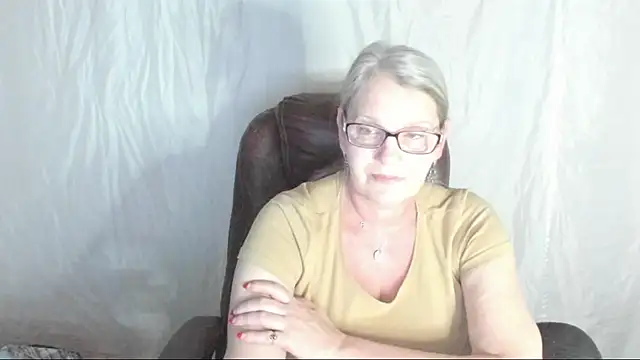 irinamaux online show from 03.05.25