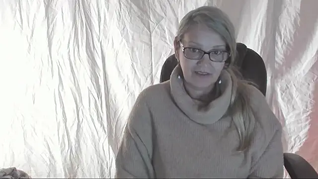 irinamaux online show from 03.22.25