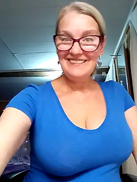 irinamaux online show from 10.09.25