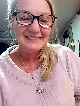 irinamaux online show from 04.09.26