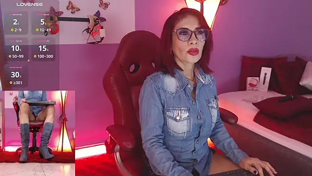 Snapshot of fransheska_rossi chatting on 01.13.25 fransheska rossi online show from 01.13.25