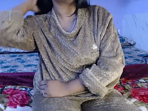 Freya nia online show from 12.12.24