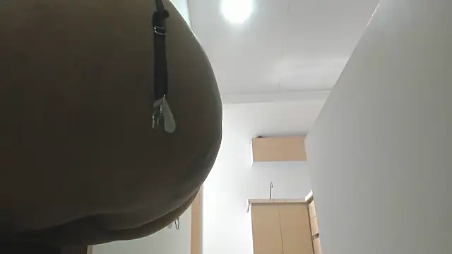 esmeraldastrong online show from 12.02.24