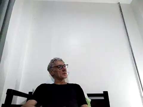Snapshot of BIGUNCUTHARDCOCK chatting on 02.27.25 BIGUNCUTHARDCOCK online show from 02.27.25