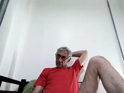 Snapshot of BIGUNCUTHARDCOCK chatting on 03.06.25 BIGUNCUTHARDCOCK online show from 03.06.25