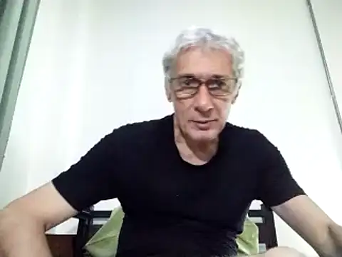 Snapshot of BIGUNCUTHARDCOCK chatting on 03.11.25 BIGUNCUTHARDCOCK online show from 03.11.25