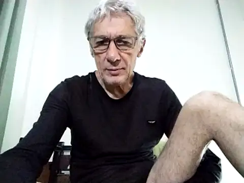 Snapshot of BIGUNCUTHARDCOCK chatting on 03.14.25 BIGUNCUTHARDCOCK online show from 03.14.25