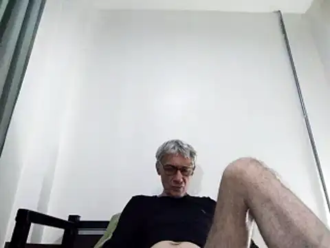 Snapshot of BIGUNCUTHARDCOCK chatting on 03.16.25 BIGUNCUTHARDCOCK online show from 03.16.25