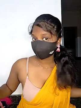 Snapshot of tamilachi4u chatting on 12.12.24 tamilachi4u online show from 12.12.24