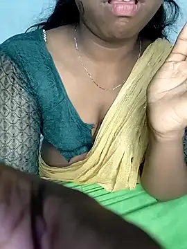 Snapshot of tamilachi4u chatting on 12.21.24 tamilachi4u online show from 12.21.24