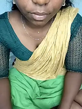 Snapshot of tamilachi4u chatting on 12.21.24 tamilachi4u online show from 12.21.24