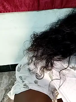 Snapshot of tamilachi4u chatting on 12.27.24 tamilachi4u online show from 12.27.24