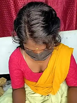 Snapshot of tamilachi4u chatting on 01.05.25 tamilachi4u online show from 01.05.25