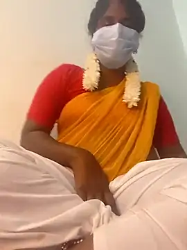 Snapshot of tamilachi4u chatting on 03.11.25 tamilachi4u online show from 03.11.25