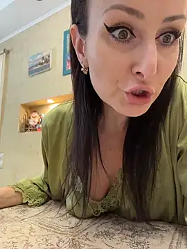 Snapshot of _AHHA_ chatting on 02.26.26 AHHA online show from 02.26.26