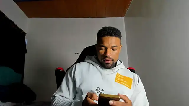 estebanlobo- online show from 10.02.25