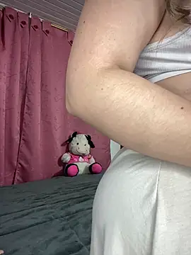 CristalGmez online show from 01.22.25