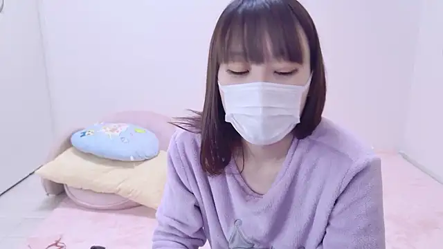 Snapshot of hi---chan- chatting on 12.05.25 hi---chan- online show from 12.05.25