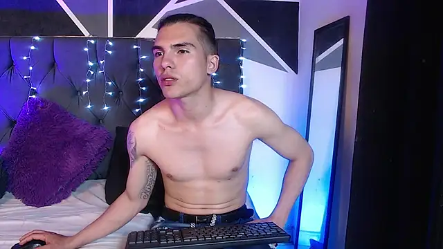  Tattoo Couple online show from 01.12.25