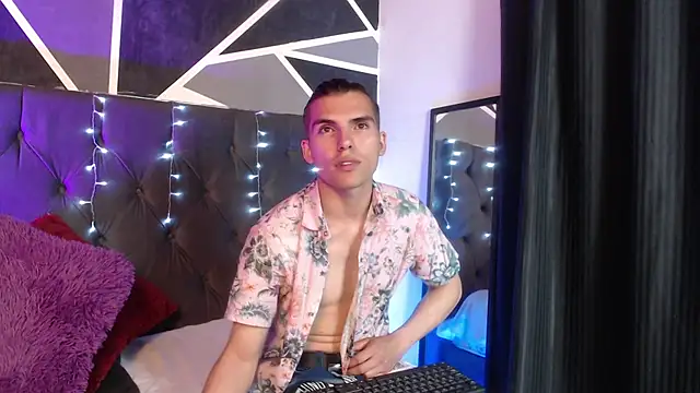  Tattoo Couple online show from 01.13.25