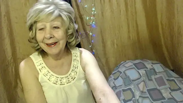 Snapshot of _Estelitta_5 chatting on 01.12.25  Estelitta 5 online show from 01.12.25