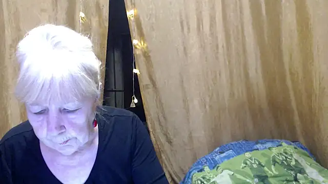 Snapshot of _Estelitta_5 chatting on 01.18.25  Estelitta 5 online show from 01.18.25