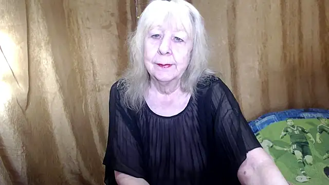 Snapshot of _Estelitta_5 chatting on 02.07.25  Estelitta 5 online show from 02.07.25