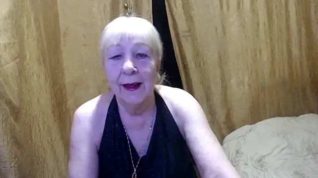 Snapshot of _Estelitta_5 chatting on 02.20.25  Estelitta 5 online show from 02.20.25