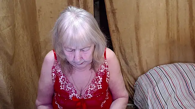 Snapshot of _Estelitta_5 chatting on 02.21.25  Estelitta 5 online show from 02.21.25