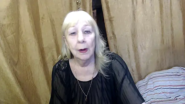 Snapshot of _Estelitta_5 chatting on 02.26.25  Estelitta 5 online show from 02.26.25