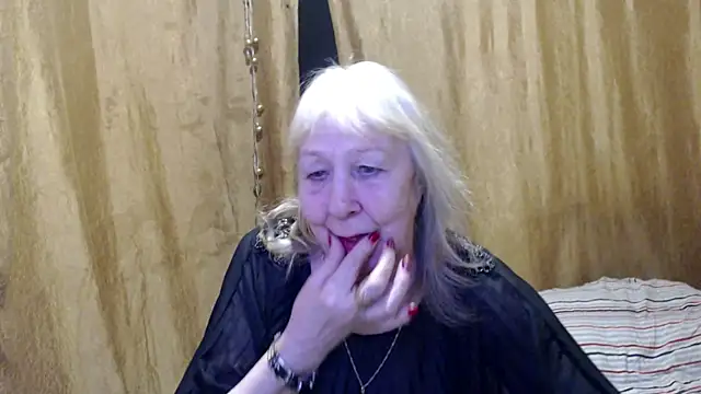 Snapshot of _Estelitta_5 chatting on 02.26.25  Estelitta 5 online show from 02.26.25