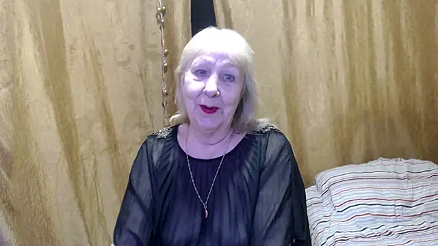 Snapshot of _Estelitta_5 chatting on 02.26.25  Estelitta 5 online show from 02.26.25