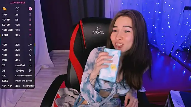 ashleyro1 online show from 02.18.26