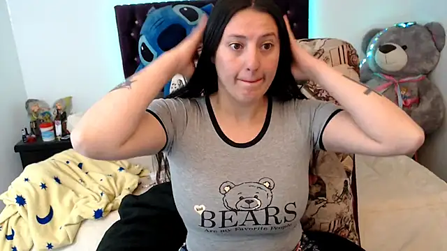 Snapshot of Lorenahot_06 chatting on 07.15.26 Lorenahot 06 online show from 07.15.26